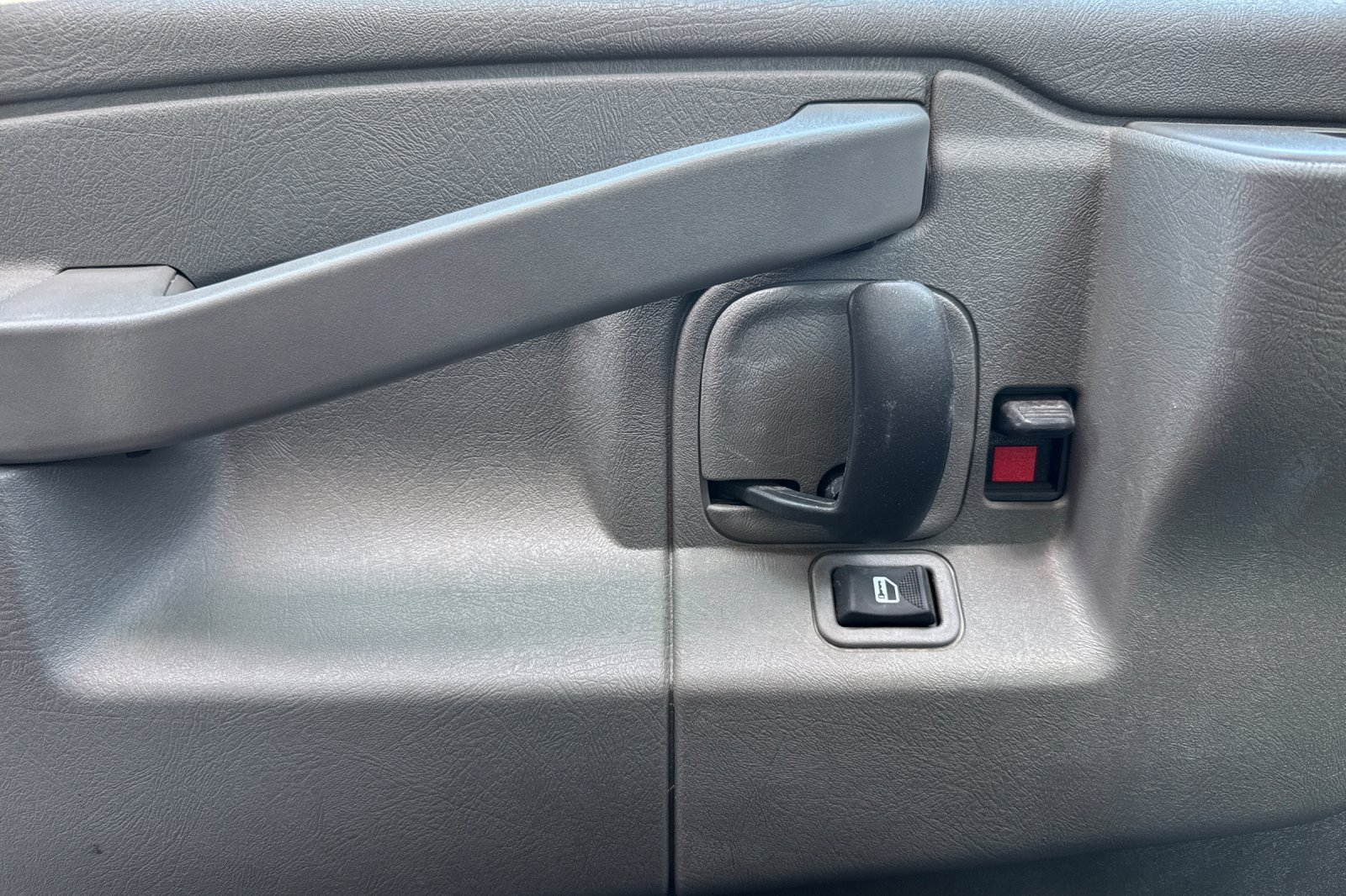 New 2025 Chevrolet Express 3500 w/ Power Convenience Package RWD image 10
