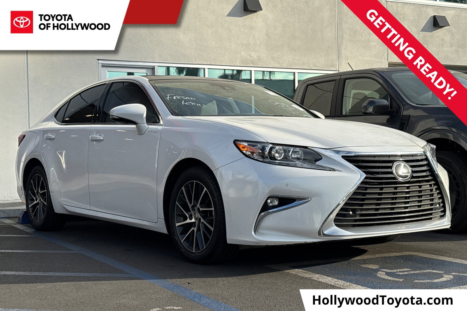 Used 2017 Lexus ES 350 w/ Navigation System Package FWD image 1