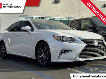 Used 2017 Lexus ES 350 w/ Navigation System Package