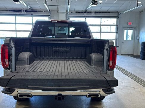 New 2026 GMC Sierra 1500 SLT w/ SLT Premium Plus Package AWD/4WD image 17