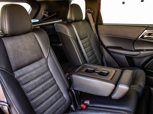 New 2025 Mitsubishi Outlander SE AWD/4WD image 40
