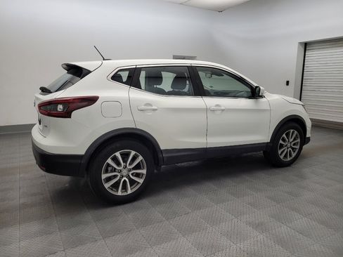 Used 2021 Nissan Rogue Sport S image 10