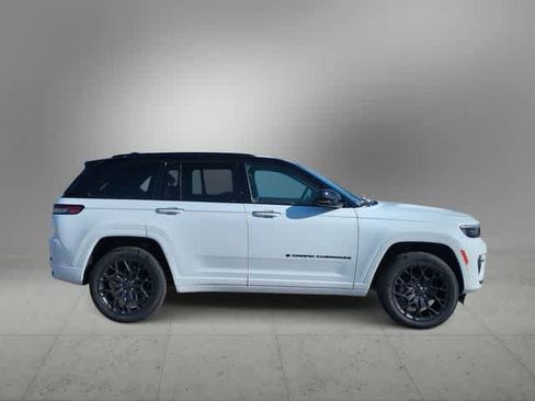 New 2025 Jeep Grand Cherokee Summit w/ Obsidian Package image 9