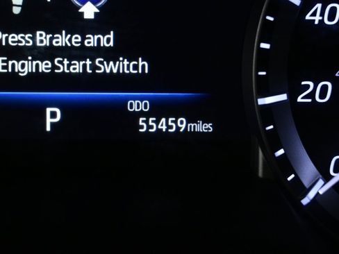 Used 2022 Toyota Highlander XLE image 11