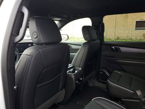 New 2026 Buick Enclave Sport Touring image 10