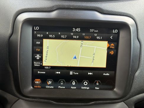 Used 2023 Jeep Renegade Latitude AWD/4WD image 18