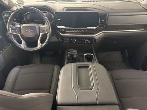 Used 2022 Chevrolet Silverado 1500 RST image 16