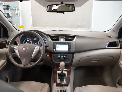 Used 2014 Nissan Sentra SL w/ Premium Package FWD image 19