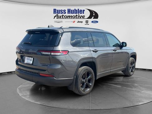 Used 2024 Jeep Grand Cherokee L Limited w/ Black Appearance Package AWD/4WD image 7