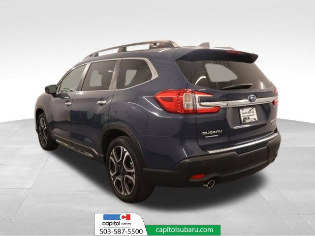 Used 2025 Subaru Ascent Touring AWD/4WD image 4
