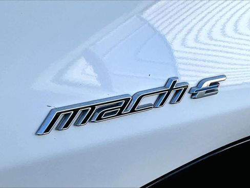 Used 2023 Ford Mustang Mach-E Premium image 9