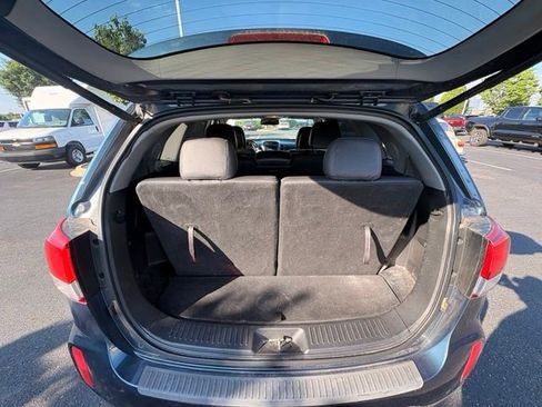 Used 2014 Kia Sorento LX w/ Touring Package (LX) AWD/4WD image 19