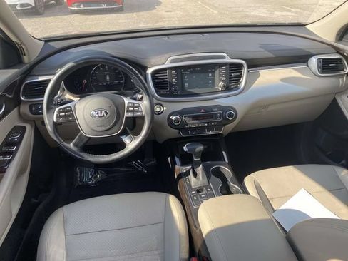 Used 2020 Kia Sorento EX AWD/4WD image 11