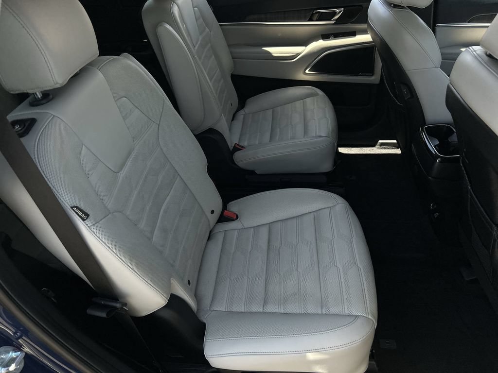 Used 2023 Kia Telluride SX Prestige AWD/4WD image 28