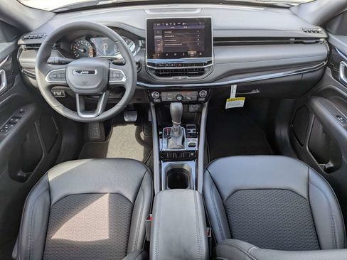 New 2026 Jeep Compass Latitude AWD/4WD image 14