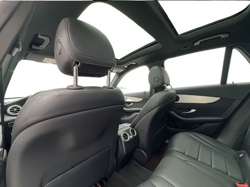 Used 2022 Mercedes-Benz GLC 300 image 24