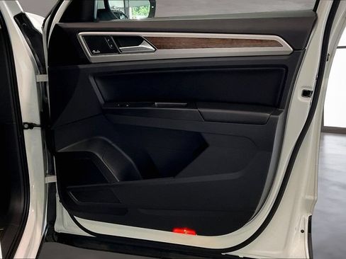 Used 2018 Volkswagen Atlas SEL Premium AWD/4WD image 30
