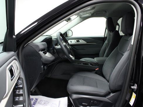 New 2026 Ford Explorer Active image 12