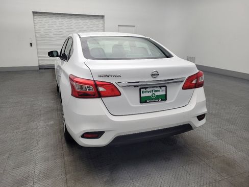 Used 2018 Nissan Sentra S image 6
