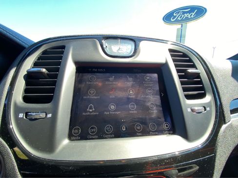 Used 2023 Chrysler 300 S RWD image 31