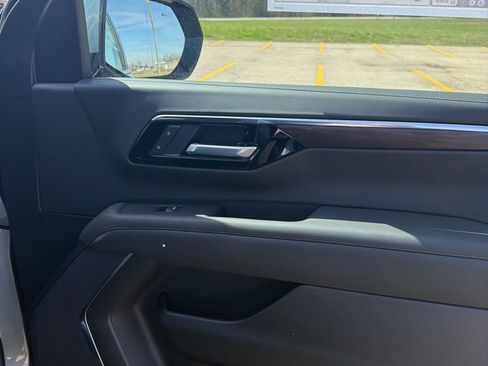 New 2026 Chevrolet Tahoe LS AWD/4WD image 19