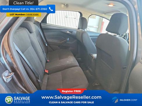 Used 2018 Ford Focus SE w/ SE Winter Package FWD image 13