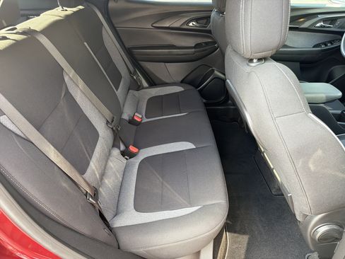 Used 2023 Chevrolet TrailBlazer LT w/ Convenience Package FWD image 15