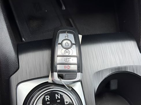 Used 2022 Ford Escape SEL w/ SEL Stealth AWD Package image 15