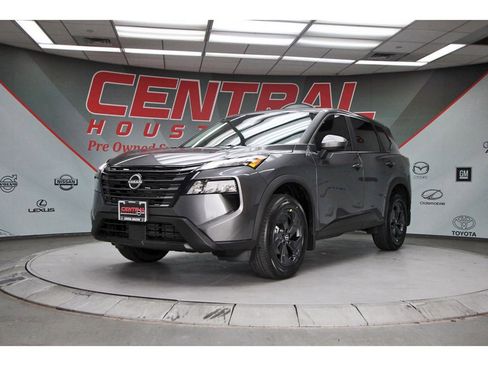 New 2026 Nissan Rogue SV w/ Cold Weather Package FWD image 2