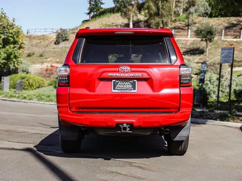Used 2021 Toyota 4Runner SR5 Premium AWD/4WD image 4