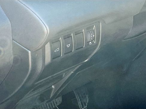 Used 2025 Subaru Ascent Limited AWD/4WD image 10