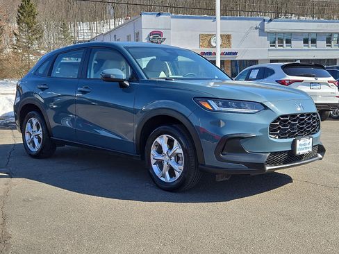 Certified 2024 Honda HR-V LX image 4