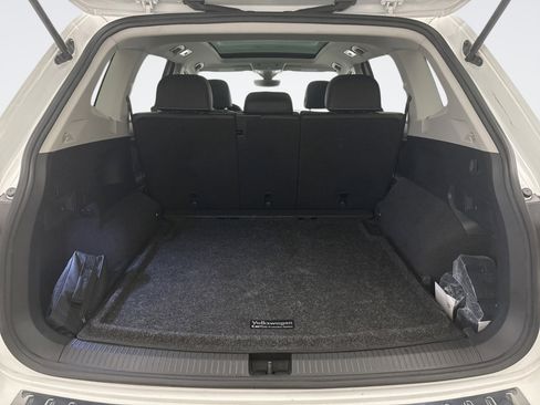 Used 2022 Volkswagen Tiguan SE image 21