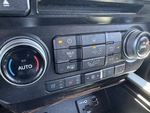 Used 2015 Ford F150 Lariat w/ Equipment Group 502A Luxury image 37