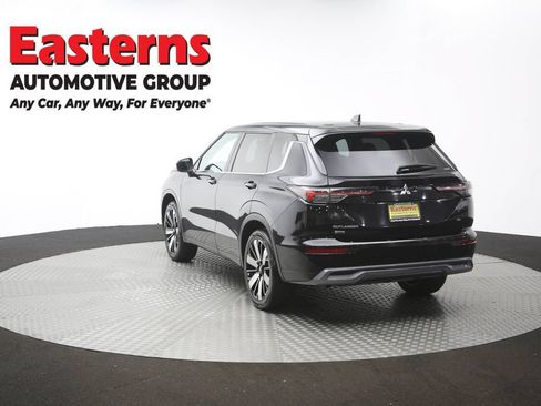 Used 2025 Mitsubishi Outlander SE AWD/4WD image 66