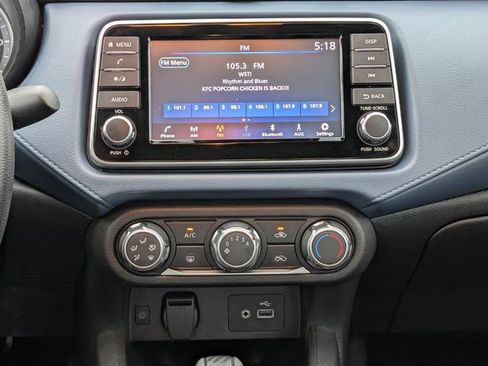 Used 2025 Nissan Versa SV FWD image 15