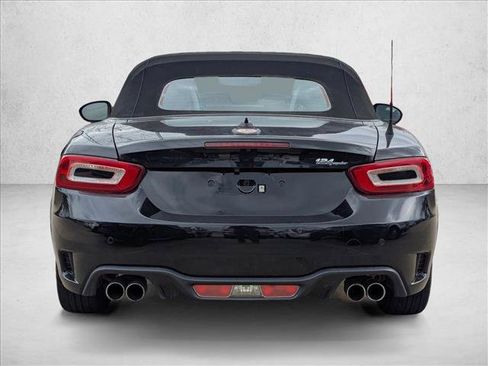 Used 2017 FIAT 124 Spider Abarth image 6