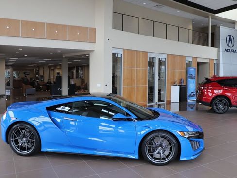 Used 2017 Volkswagen GTI SE FWD image 34