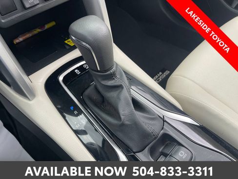 Used 2023 Toyota Corolla Cross XLE w/ Convenience Package AWD/4WD image 31