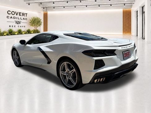 Used 2024 Chevrolet Corvette Stingray Coupe RWD image 11