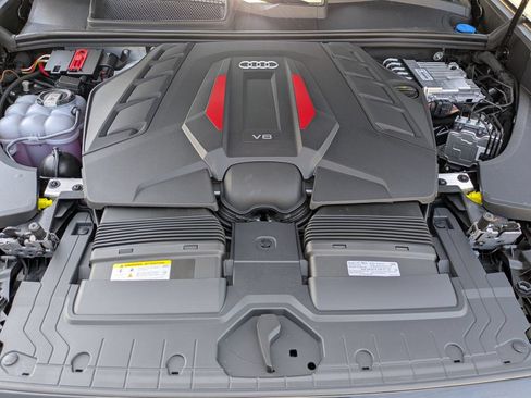 New 2026 Audi SQ8 Premium Plus AWD/4WD image 12