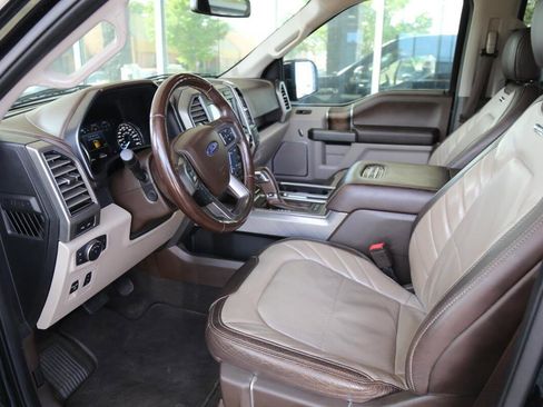 Used 2019 Ford F150 Limited image 17