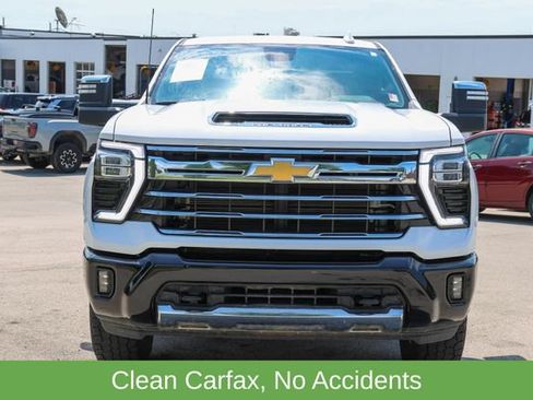 Used 2024 Chevrolet Silverado 2500 LTZ AWD/4WD image 2