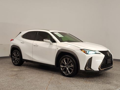 Used 2019 Lexus UX 200 image 7