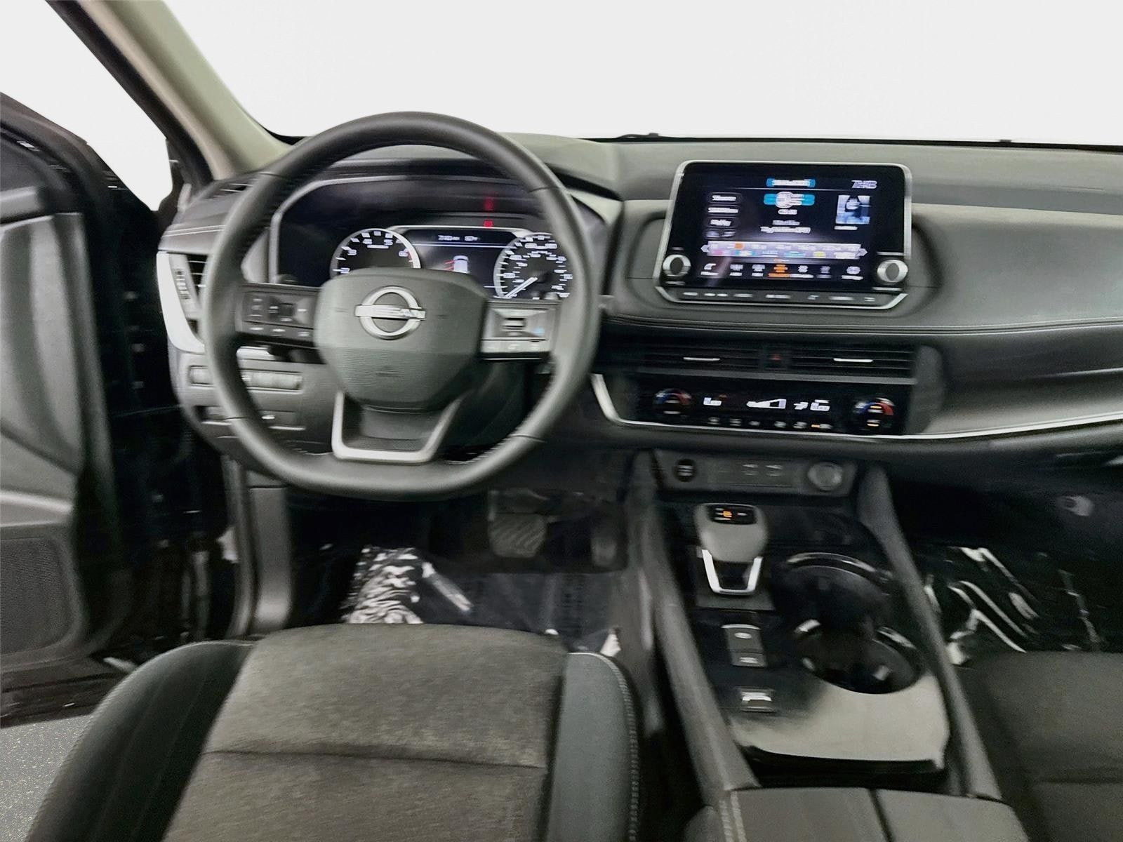 Certified 2026 Nissan Rogue SV FWD image 21