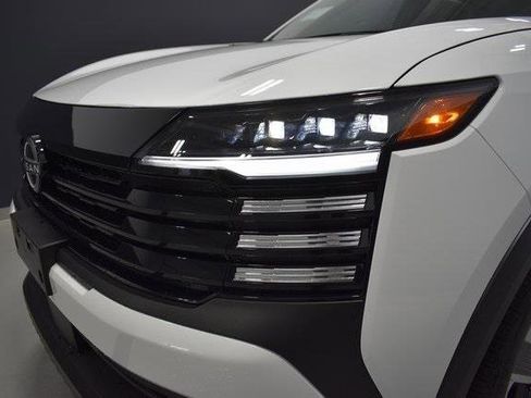 New 2025 Nissan Kicks SV w/ SV Premium Package image 11