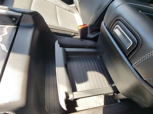 Used 2023 GMC Yukon Denali AWD/4WD image 42