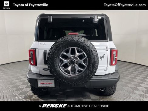 Used 2025 Ford Bronco Badlands image 10