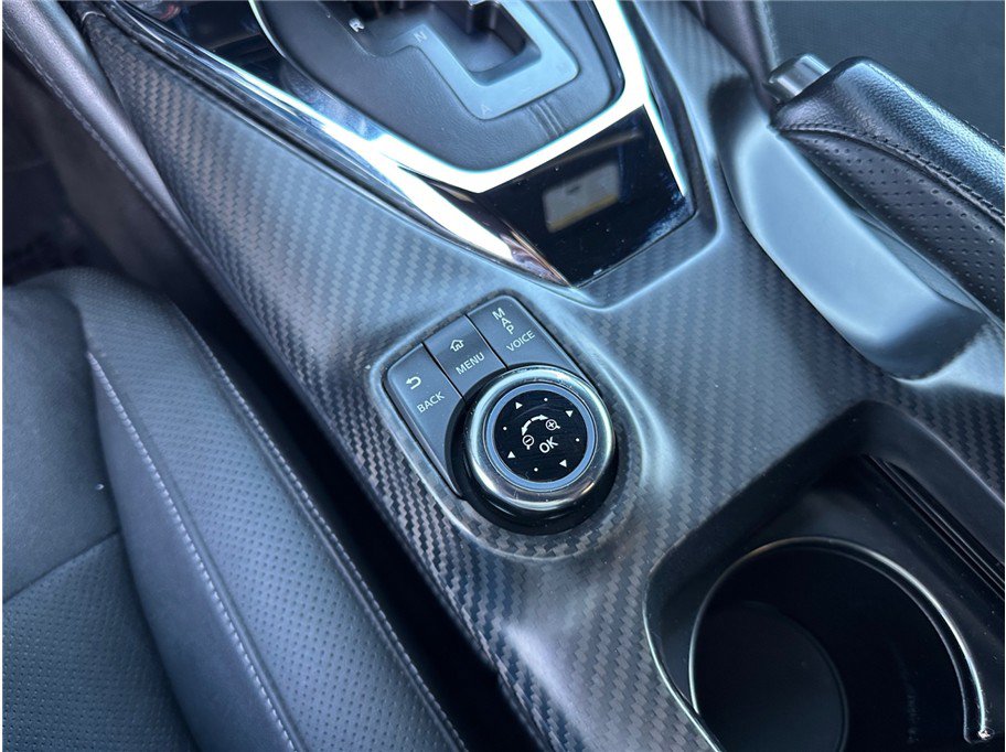 Used 2018 Nissan GT-R Premium AWD/4WD image 33