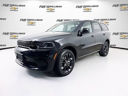 Used 2025 Dodge Durango GT AWD/4WD image 3